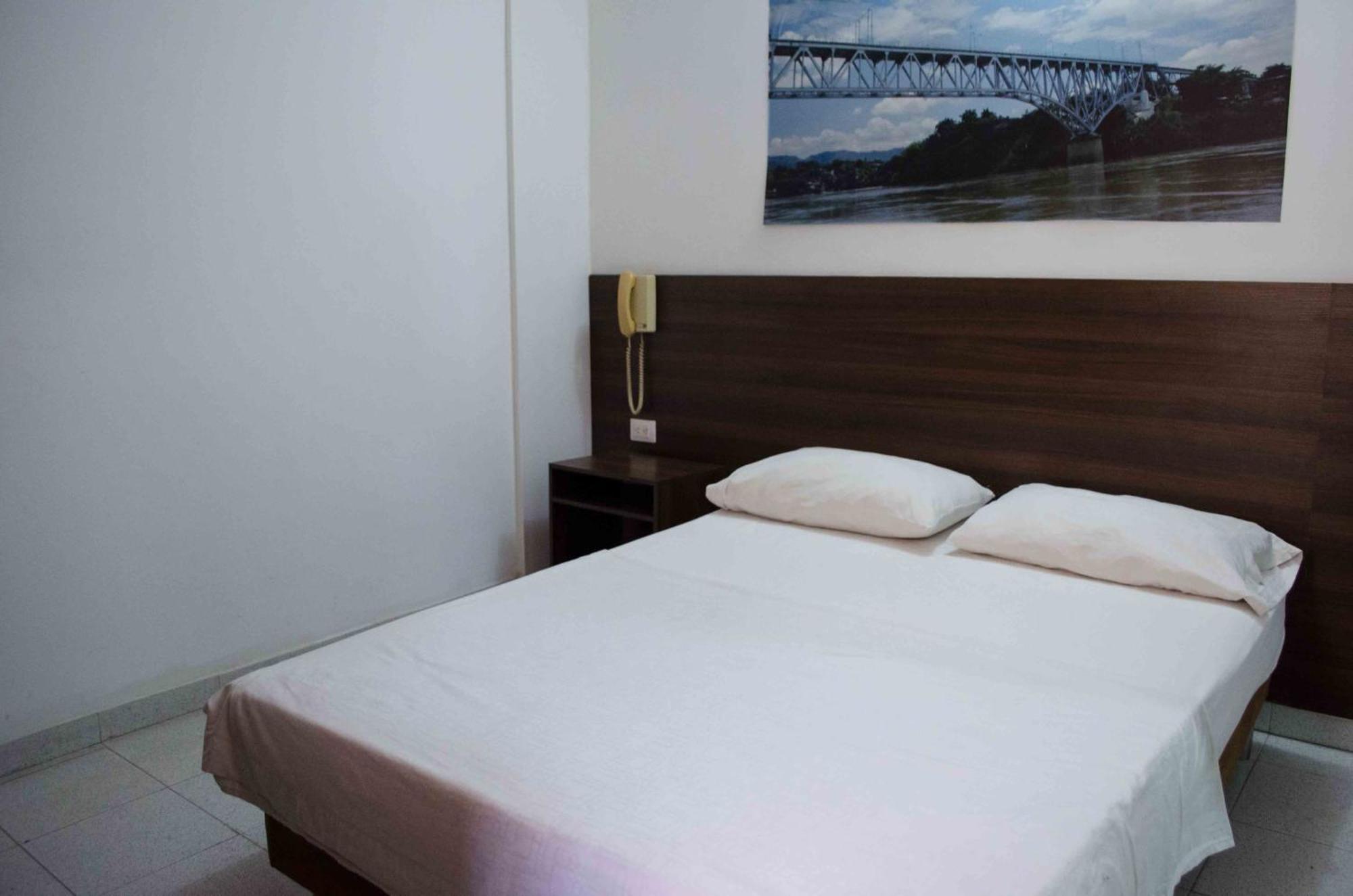 Hotel Elimar Girardot Exterior photo