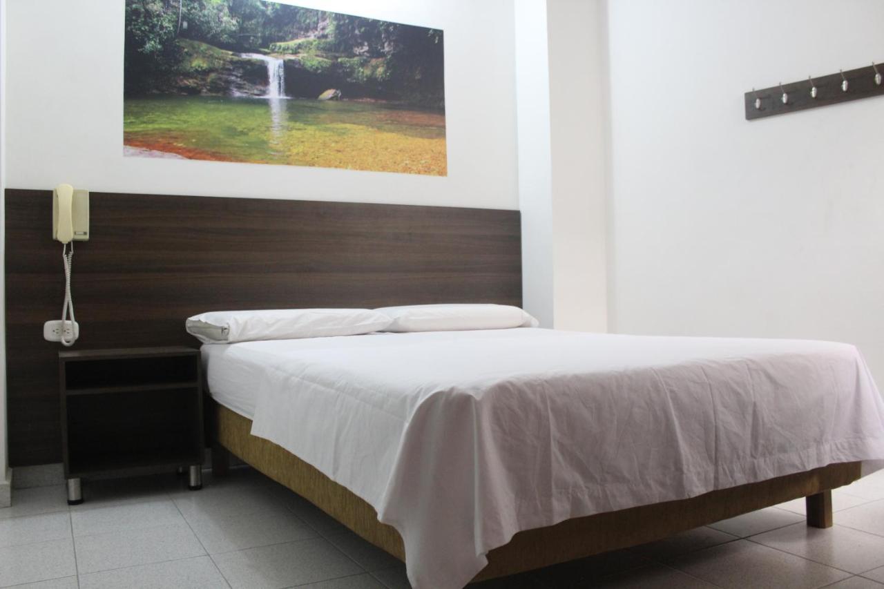 Hotel Elimar Girardot Exterior photo
